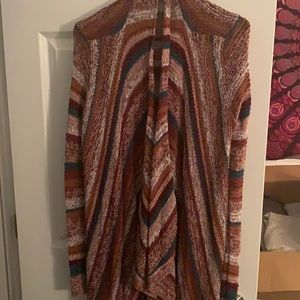 Long sweater; light; excellent condition